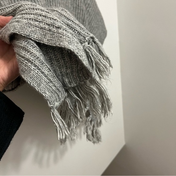 American Eagle Gray Knit Fringe Tassel Open Cardigan Kimono One Size - Picture 8 of 9